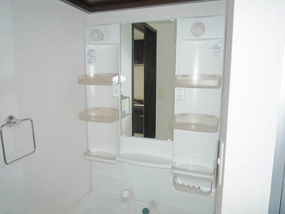 サンライフ泉田 B棟