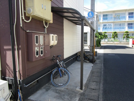 サンライフ泉田 B棟