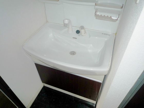 サンライフ泉田 B棟