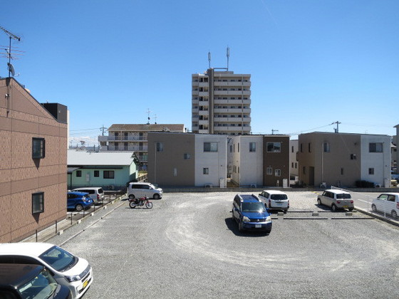 ダンディライオン西市 A