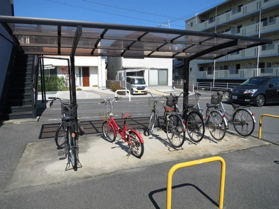 ダンディライオン西市 A