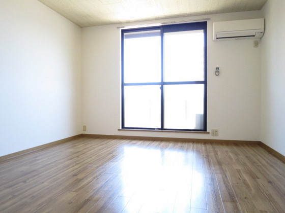 ダンディライオン西市 A