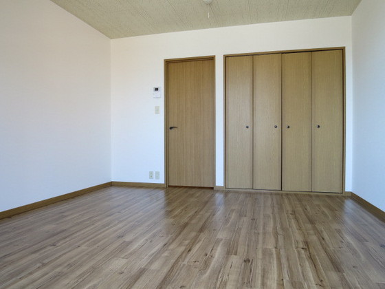 ダンディライオン西市 A