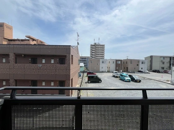 ダンディライオン西市 A