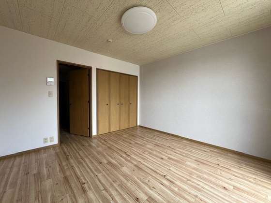 ダンディライオン西市 A