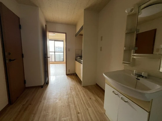 ダンディライオン西市 A