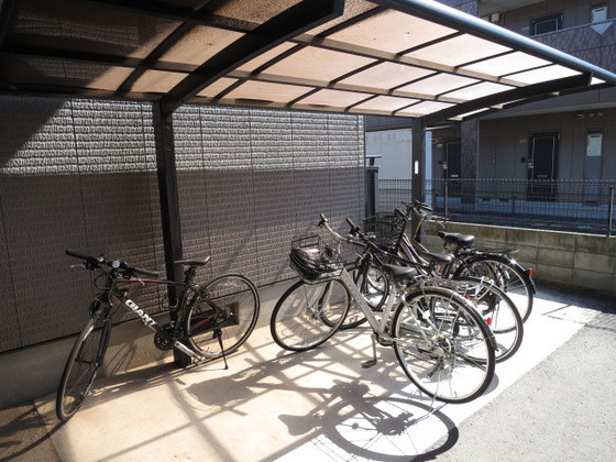 ダンディライオン西市 A