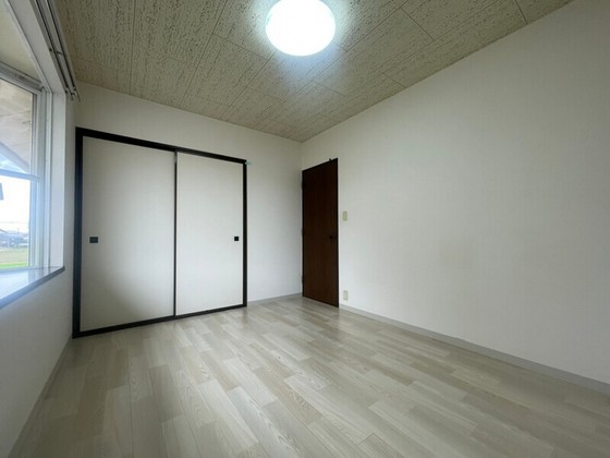 アーバン・ハイツ松新ⅡA棟