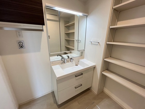 エコルフロント