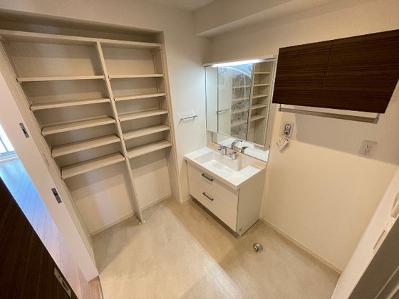 エコルフロント