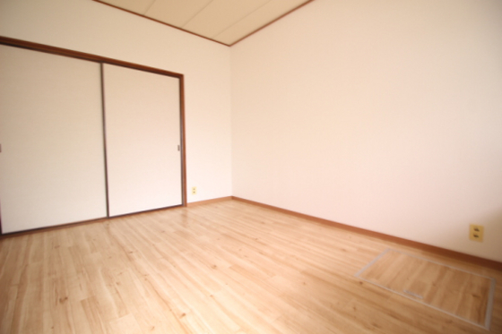 芳泉4丁目メゾネット