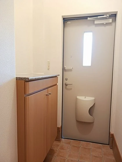 サニーレジデンスF