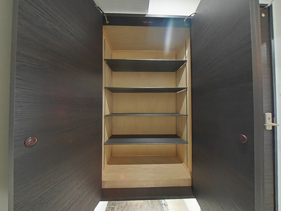 Le Penseur WK 東雲本町