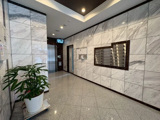 Le Penseur WK 東雲本町