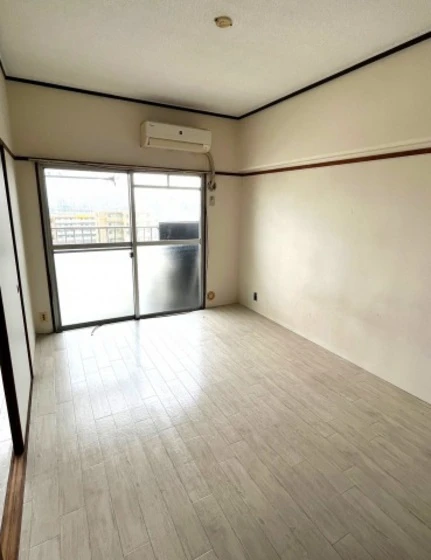 第三国際コーポ