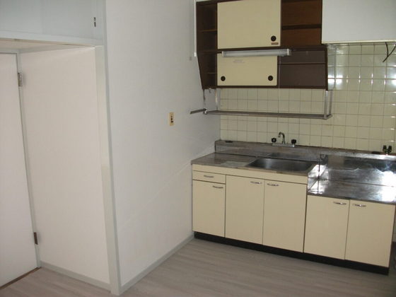 第三国際コーポ