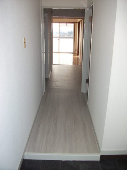 第三国際コーポ