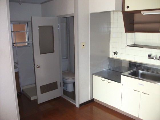 第三国際コーポ