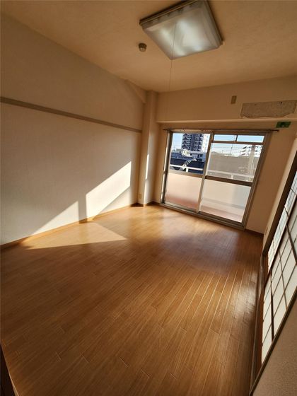 ビラペディメント