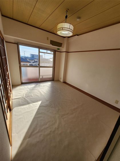 ビラペディメント