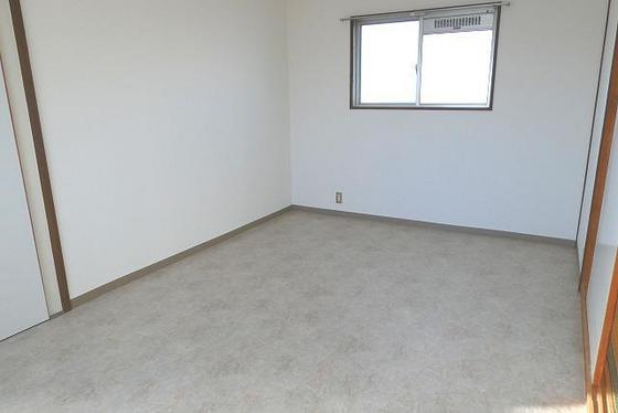 リバーハイツイシダ