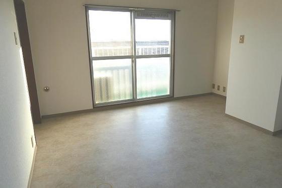 リバーハイツイシダ