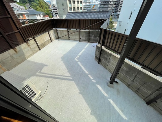 光が丘久保貸家 右