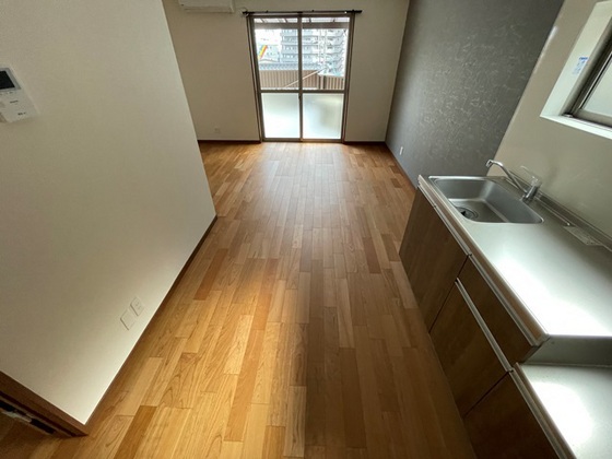 光が丘久保貸家 右