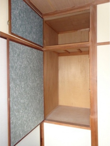 緑井2丁目借家(右)