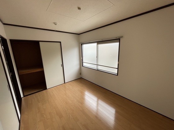 ファミーユ弐番館