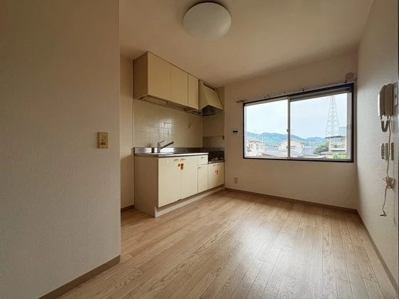 メゾンソレイユ