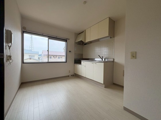 メゾンソレイユ