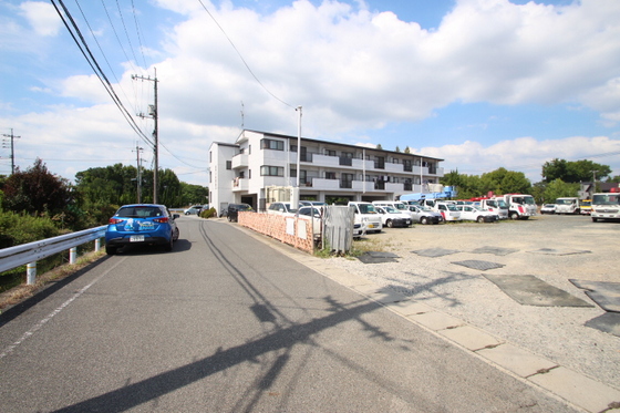 ホワイトパレス