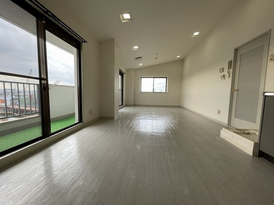 センチュリー平井