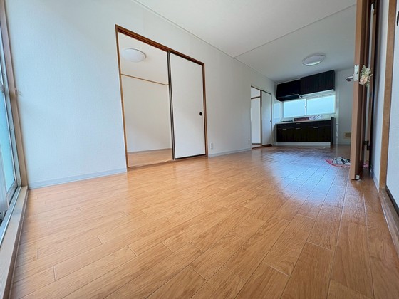 プレジール小林 A