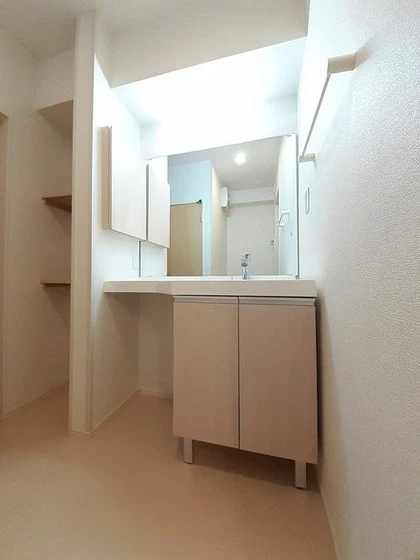 ソレイユ松崎 A