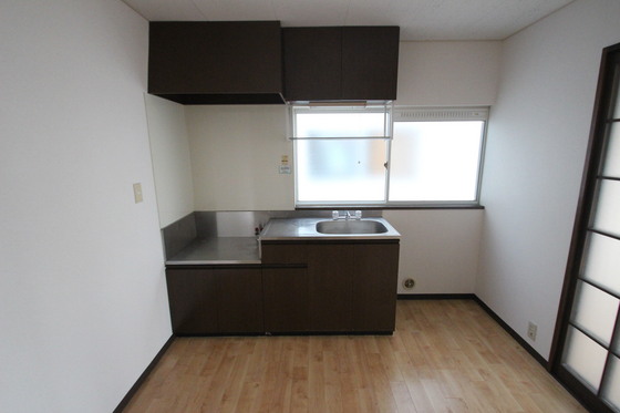 ファミール中央 B棟