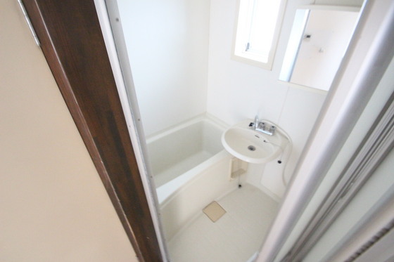 ファミール中央 B棟