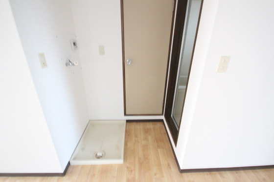 ファミール中央 B棟