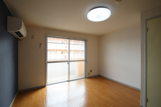 リトルハイム長岡61号館