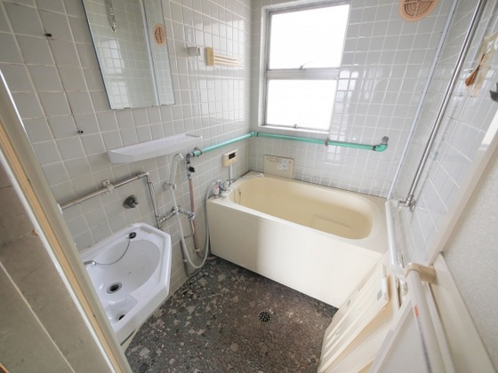 鈴が台団地分譲住宅H棟(鈴が台マンションH棟)