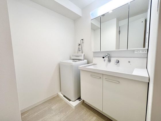 アロウル大元駅前