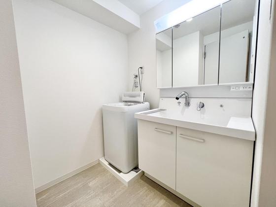 アロウル大元駅前