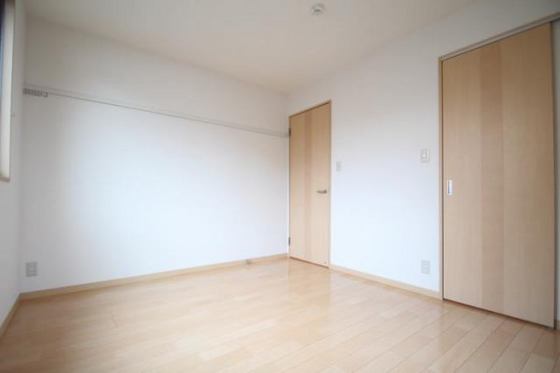 サン・クレバリーF棟