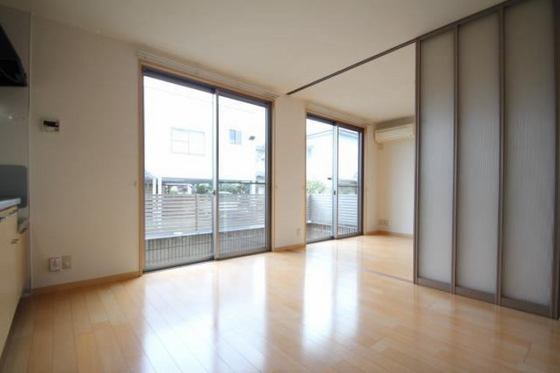 サン・クレバリーF棟