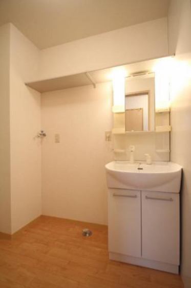 サン・クレバリーF棟