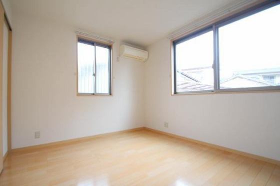 サン・クレバリーF棟