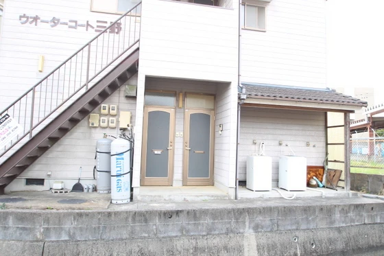 ウォーターコート三野