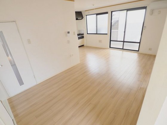 セジュール堀田