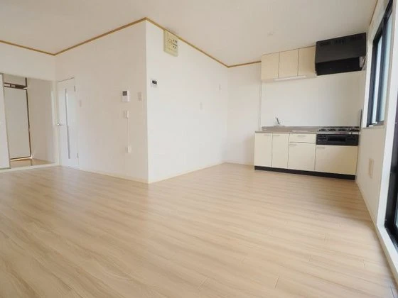 セジュール堀田